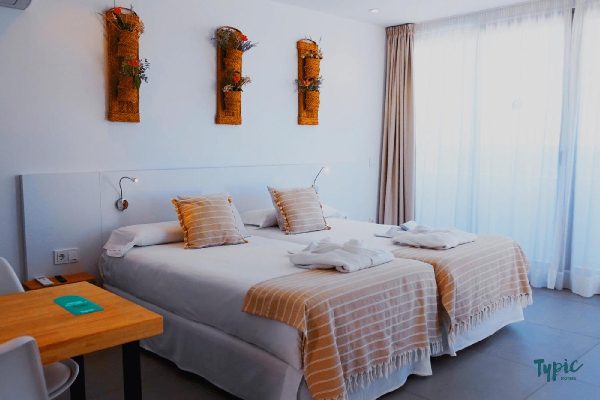 Typic Marina Playa - Adults Only San Antonio (Ibiza) Exterior foto